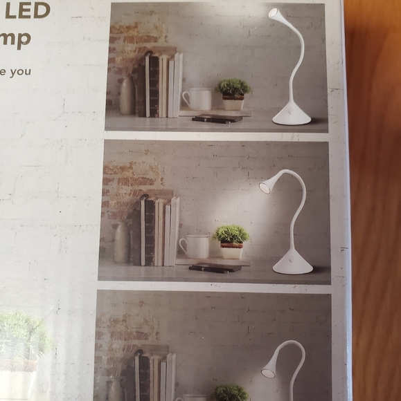 Sunbeam Office Sunbeam Flexible Led Desk Lamp In Black Or White